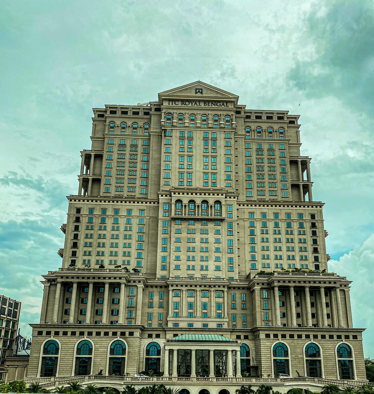 services-03 itc royal bengal, hotel, india, luxury hotel, architecture